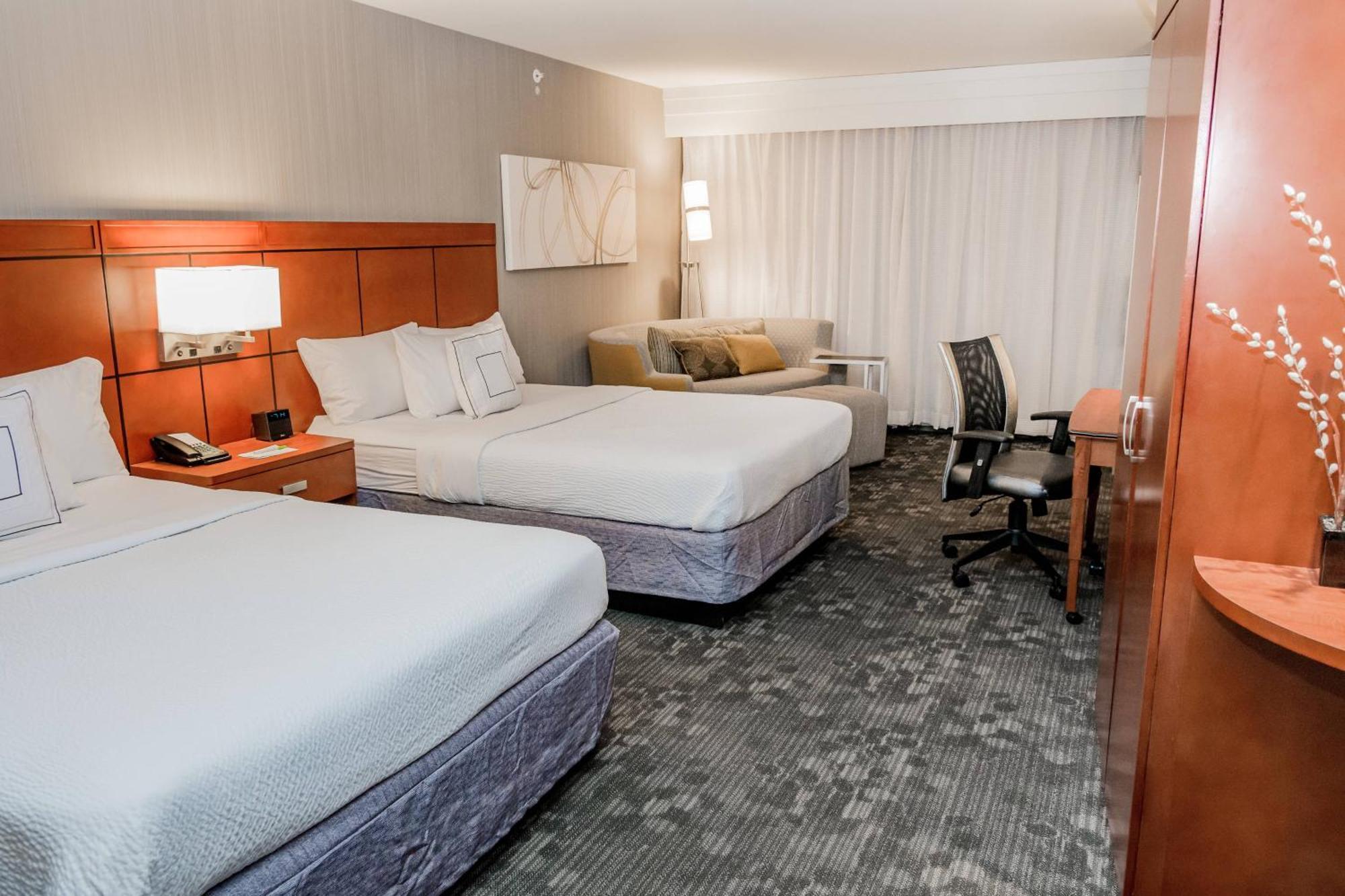 คอร์ตยาร์ด ลาฟาเยตต์ Hotel ลาฟาแยต ภายนอก รูปภาพ